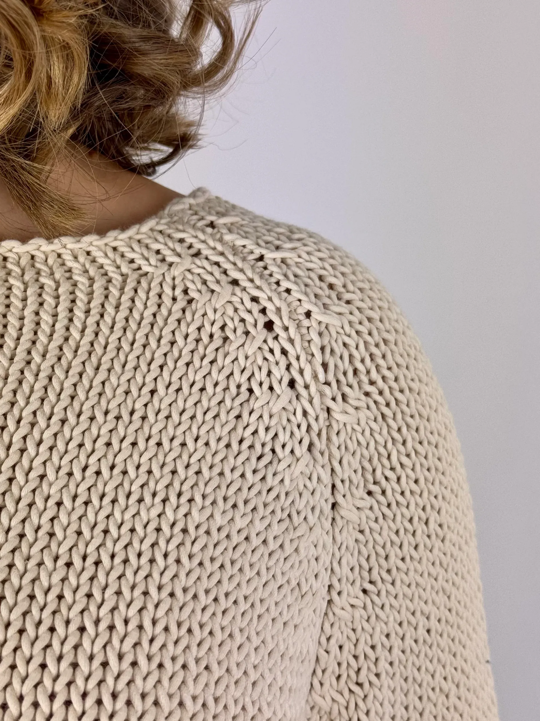 Apuntob 1953 Jumper Milk