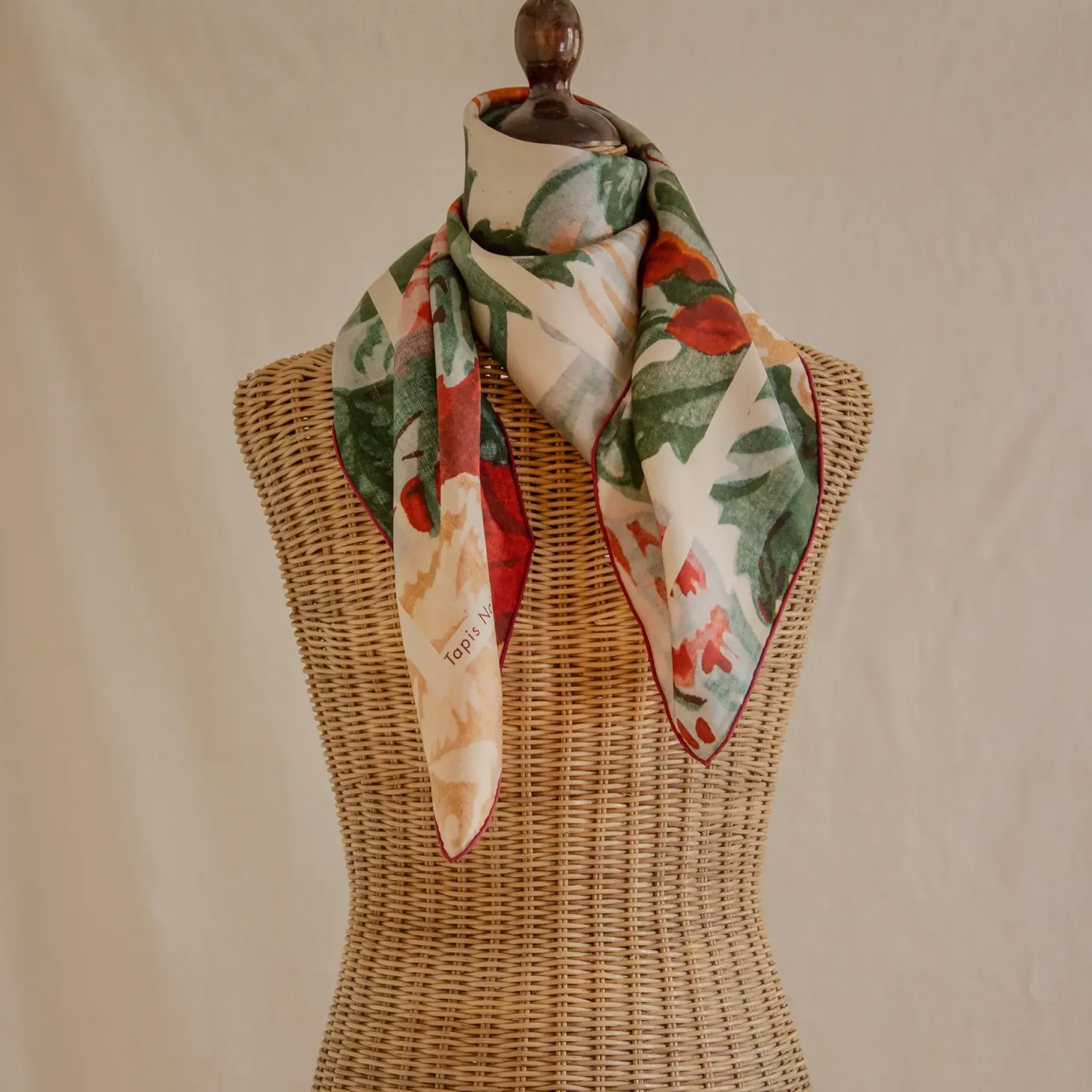 Tapis Noir Classical Multicolour Flower Scarf