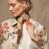 Tapis Noir Light Bouquet Scarf